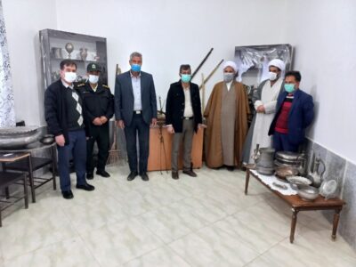 بازدید مسئولین از نمایشگاه صنایع دستی هنرمندان و مشاغل خانگی مددجویان شهر کاخک